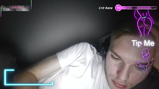 Snapshot of bluegaze6 chatting on 10/14/25, 01:12 bluegaze6 online show from 10/14/25, 01:12