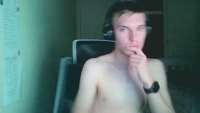 Snapshot of bluegaze6 chatting on 10/11/25, 08:37 bluegaze6 online show from 10/11/25, 08:37