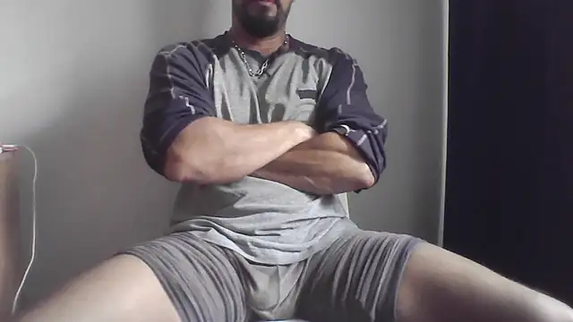 Snapshot of fl3xxx1 chatting on 10/21/25, 09:41 fl3xxx1 online show from 10/21/25, 09:41