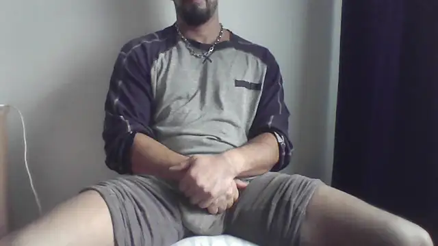 Snapshot of fl3xxx1 chatting on 10/28/25, 11:09 fl3xxx1 online show from 10/28/25, 11:09