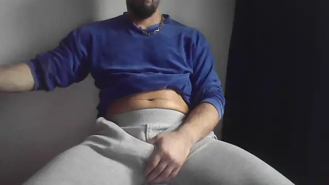 Snapshot of fl3xxx1 chatting on 12/05/25, 10:36 fl3xxx1 online show from 12/05/25, 10:36