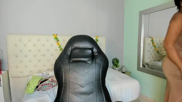 nami sam01 online show from 03/09/25, 04:00