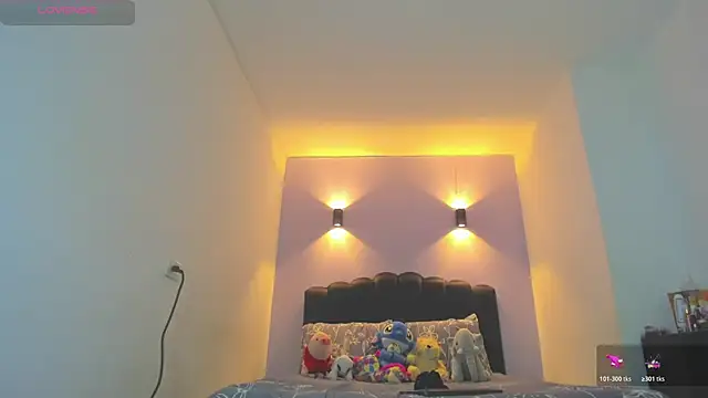 Snapshot of Sofia_Clauss_ chatting on 05/20/26, 04:09 Sofia Clauss online show from 05/20/26, 04:09
