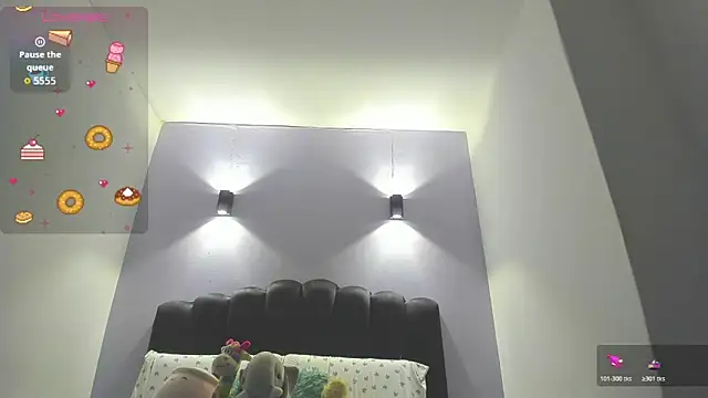 Sofia Clauss  online show from 11/13/25, 04:38