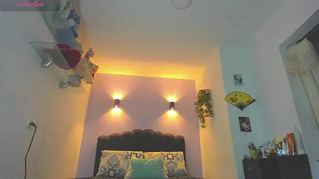 Snapshot of Sofia_Clauss_ chatting on 07/05/26, 04:19 Sofia Clauss online show from 07/05/26, 04:19