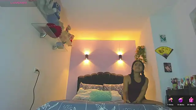 Snapshot of Sofia_Clauss_ chatting on 06/10/26, 05:08 Sofia Clauss online show from 06/10/26, 05:08