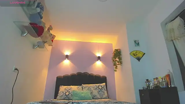 Snapshot of Sofia_Clauss_ chatting on 06/29/26, 10:15 Sofia Clauss online show from 06/29/26, 10:15