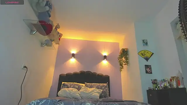 Snapshot of Sofia_Clauss_ chatting on 06/12/26, 05:16 Sofia Clauss online show from 06/12/26, 05:16