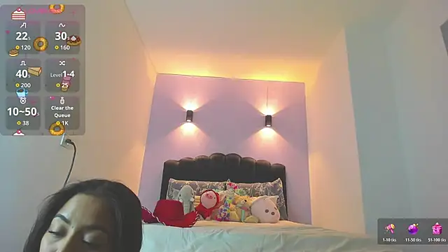 Sofia Clauss  online show from 10/29/25, 05:50