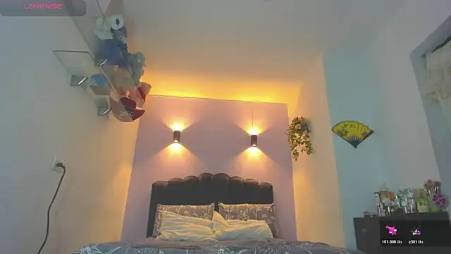 Snapshot of Sofia_Clauss_ chatting on 05/23/26, 04:44 Sofia Clauss online show from 05/23/26, 04:44