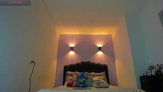 Snapshot of Sofia_Clauss_ chatting on 02/06/26, 03:02 Sofia Clauss online show from 02/06/26, 03:02