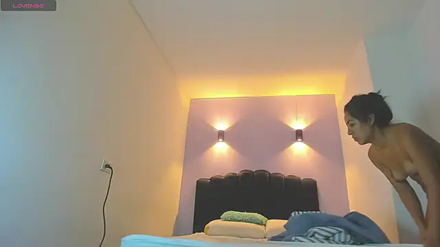 Snapshot of Sofia_Clauss_ chatting on 01/09/26, 05:03 Sofia Clauss online show from 01/09/26, 05:03