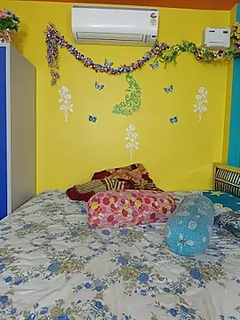 Snapshot of OrgsmMust chatting on 02/18/26, 05:53 OrgsmMust online show from 02/18/26, 05:53