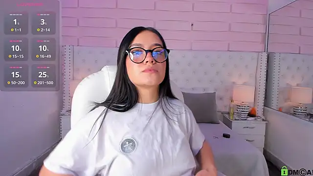 Snapshot of Yaaky_ chatting on 02/27/25, 10:09 Yaaky online show from 02/27/25, 10:09