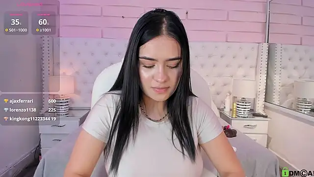 Snapshot of Yaaky_ chatting on 02/18/25, 12:15 Yaaky online show from 02/18/25, 12:15