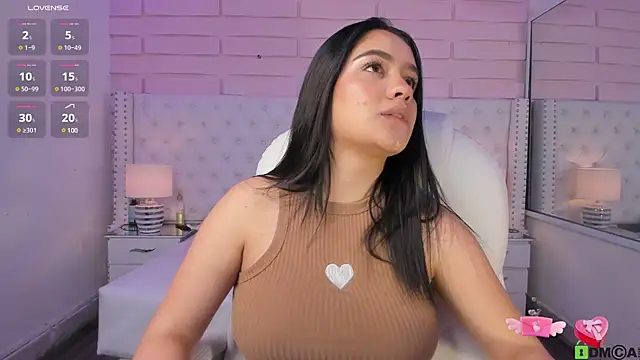 Snapshot of Yaaky_ chatting on 03/11/25, 08:20 Yaaky online show from 03/11/25, 08:20