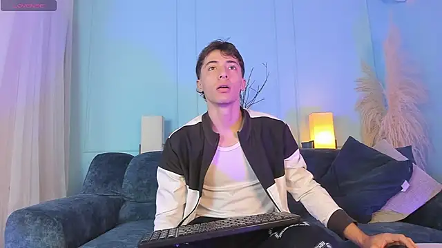 Snapshot of AlessandroDybala chatting on 11/29/25, 12:38 AlessandroDybala online show from 11/29/25, 12:38