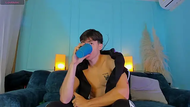 Snapshot of AlessandroDybala chatting on 12/03/25, 12:48 AlessandroDybala online show from 12/03/25, 12:48