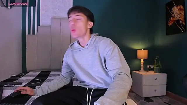 Snapshot of AlessandroDybala chatting on 11/19/25, 12:16 AlessandroDybala online show from 11/19/25, 12:16