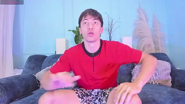 Snapshot of AlessandroDybala chatting on 12/14/25, 12:22 AlessandroDybala online show from 12/14/25, 12:22