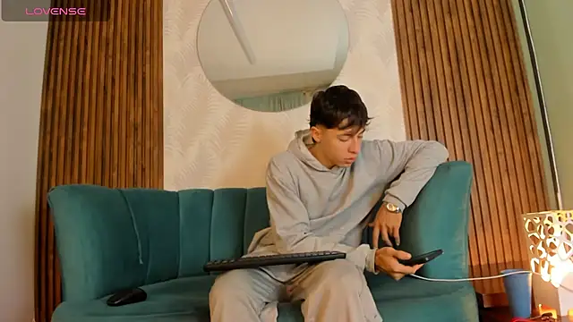 AlessandroDybala online show from 03/22/25, 12:14