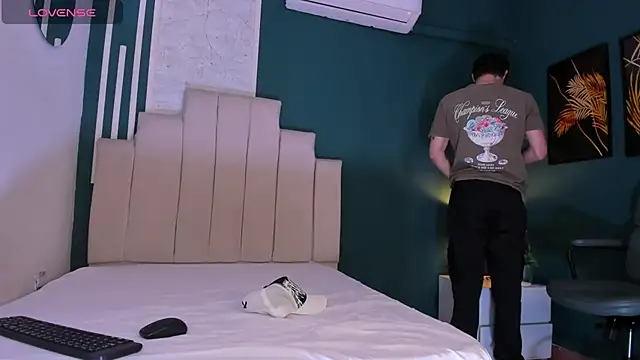 Snapshot of AlessandroDybala chatting on 11/23/25, 12:15 AlessandroDybala online show from 11/23/25, 12:15