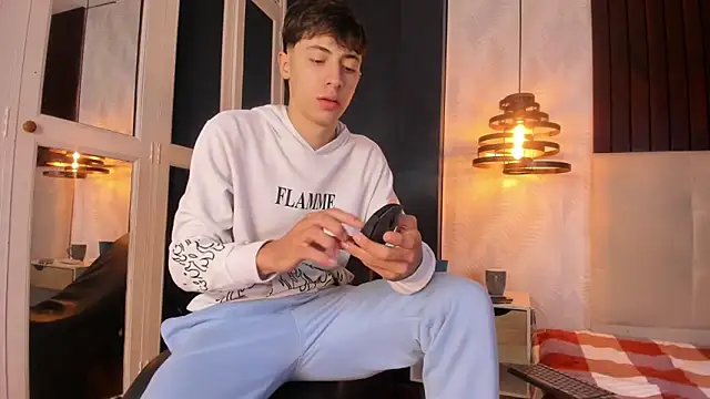 AlessandroDybala online show from 03/02/25, 12:25