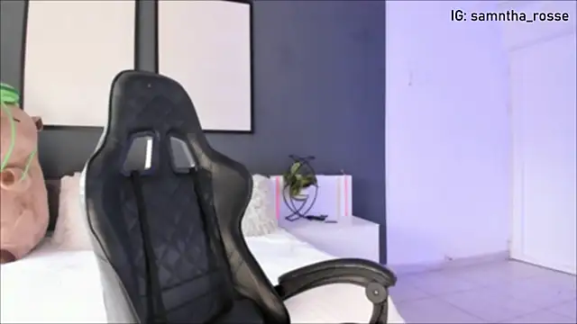 Snapshot of Leyli_Doll chatting on 10/03/25, 08:43 Leyli Doll online show from 10/03/25, 08:43