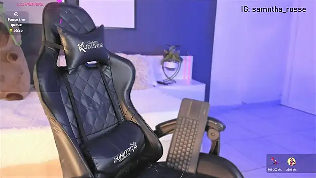 Leyli Doll online show from 10/21/25, 09:36