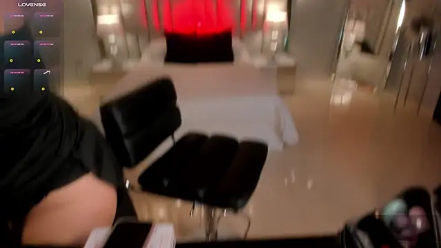 AnnaBrooks1 online show from 11/18/25, 07:50