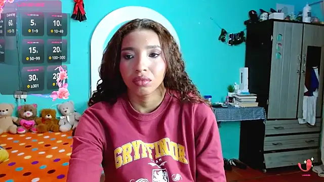 sensitive brunette online show from 12/02/25, 12:22