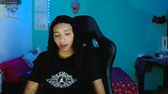 sensitive brunette online show from 03/06/26, 11:44