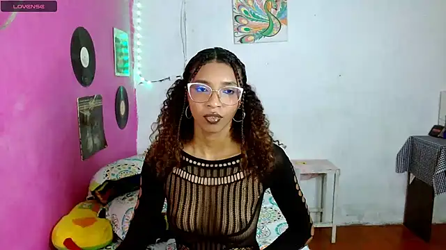 Snapshot of sensitive_brunette chatting on 01/16/25, 12:45 sensitive brunette online show from 01/16/25, 12:45