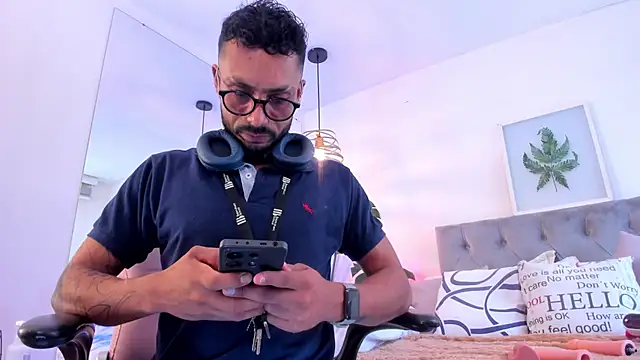 Snapshot of Tom_cooper_ chatting on 11/08/25, 12:31 Tom cooper online show from 11/08/25, 12:31