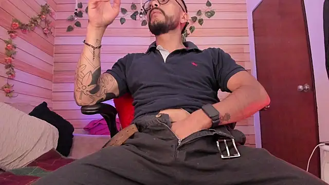 Snapshot of Tom_cooper_ chatting on 03/12/25, 01:19 Tom cooper online show from 03/12/25, 01:19