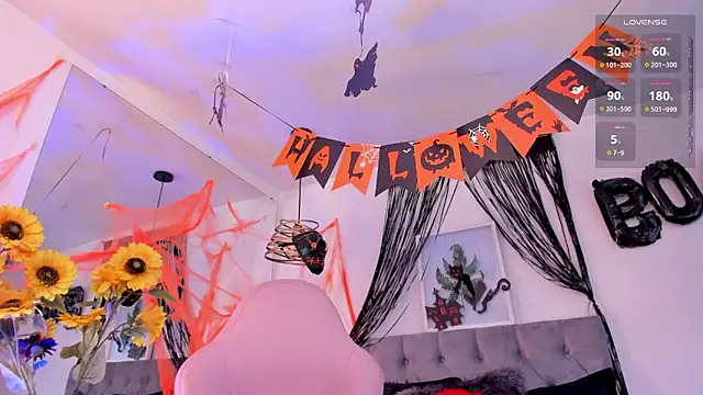 Snapshot of Tom_cooper_ chatting on 10/31/25, 12:24 Tom cooper online show from 10/31/25, 12:24