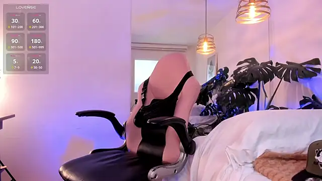 Snapshot of Tom_cooper_ chatting on 12/04/25, 01:10 Tom cooper online show from 12/04/25, 01:10