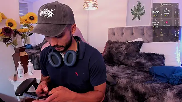 Snapshot of Tom_cooper_ chatting on 09/25/25, 12:11 Tom cooper online show from 09/25/25, 12:11