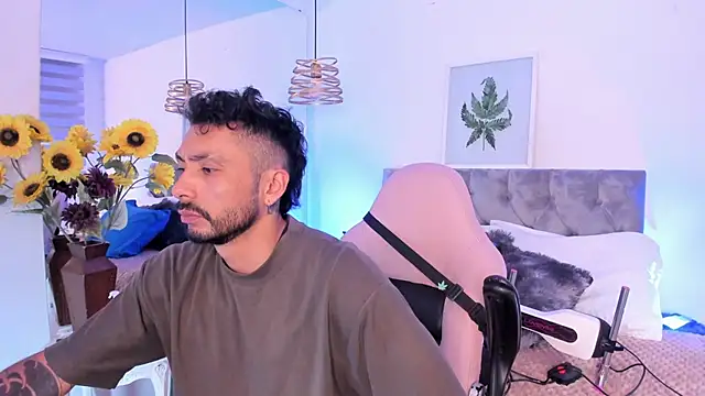 Snapshot of Tom_cooper_ chatting on 09/26/25, 12:12 Tom cooper online show from 09/26/25, 12:12