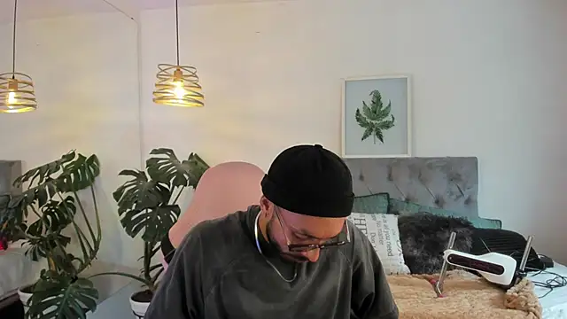 Snapshot of Tom_cooper_ chatting on 11/26/25, 12:49 Tom cooper online show from 11/26/25, 12:49