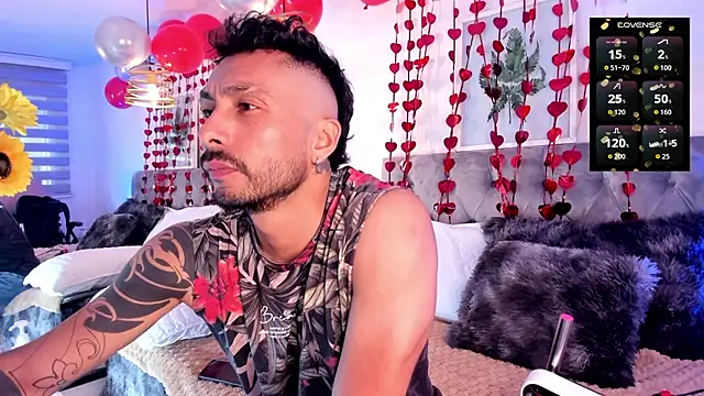 Snapshot of Tom_cooper_ chatting on 09/17/25, 11:45 Tom cooper online show from 09/17/25, 11:45