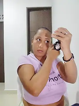 zandra kiman online show from 09/27/25, 04:18