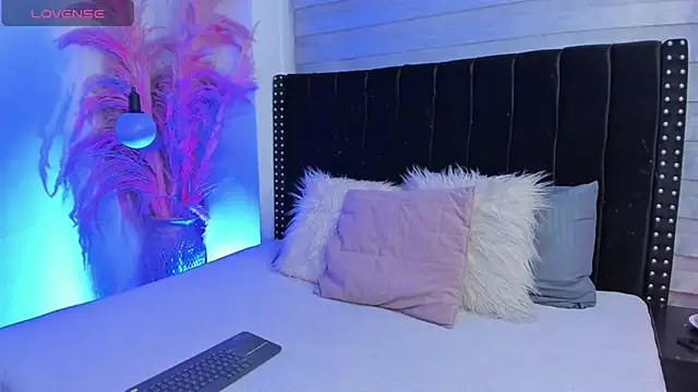 Sofiia-Rubb online show from 09/26/25, 04:52