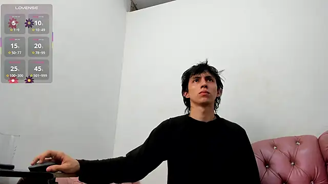 Snapshot of JeanRam18 chatting on 09/19/25, 06:56 JeanRam18 online show from 09/19/25, 06:56