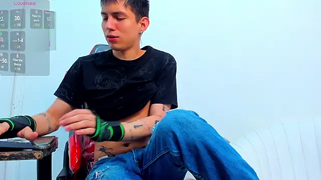 Snapshot of JeanRam18 chatting on 01/06/26, 11:58 JeanRam18 online show from 01/06/26, 11:58