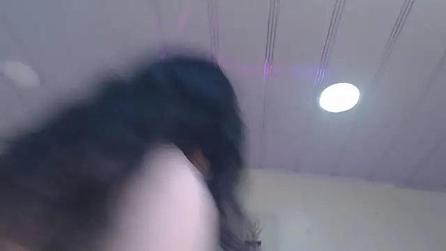 Snapshot of candy_lux_ chatting on 05/14/26, 04:15 candy lux online show from 05/14/26, 04:15