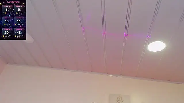 candy lux  online show from 04/14/26, 08:03