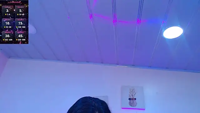 Snapshot of candy_lux_ chatting on 05/28/26, 06:03 candy lux online show from 05/28/26, 06:03