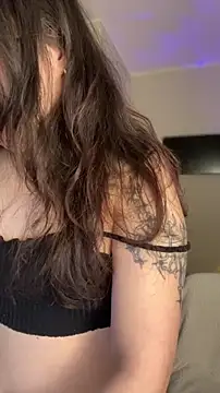 emigooflordXD online show from 02/17/26, 06:22