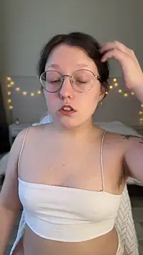 emigooflordXD online show from 06/19/26, 05:41